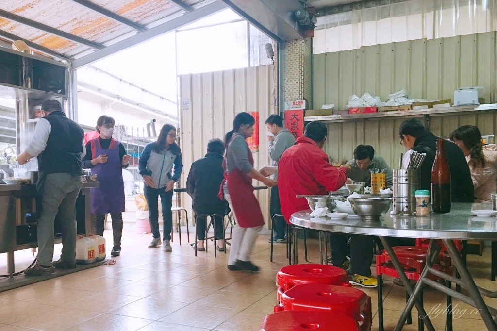 彰化田中｜天橋下 炒麵、米糕、肉粽．田中人的傳統早餐，超人氣銅板美食 @飛天璇的口袋