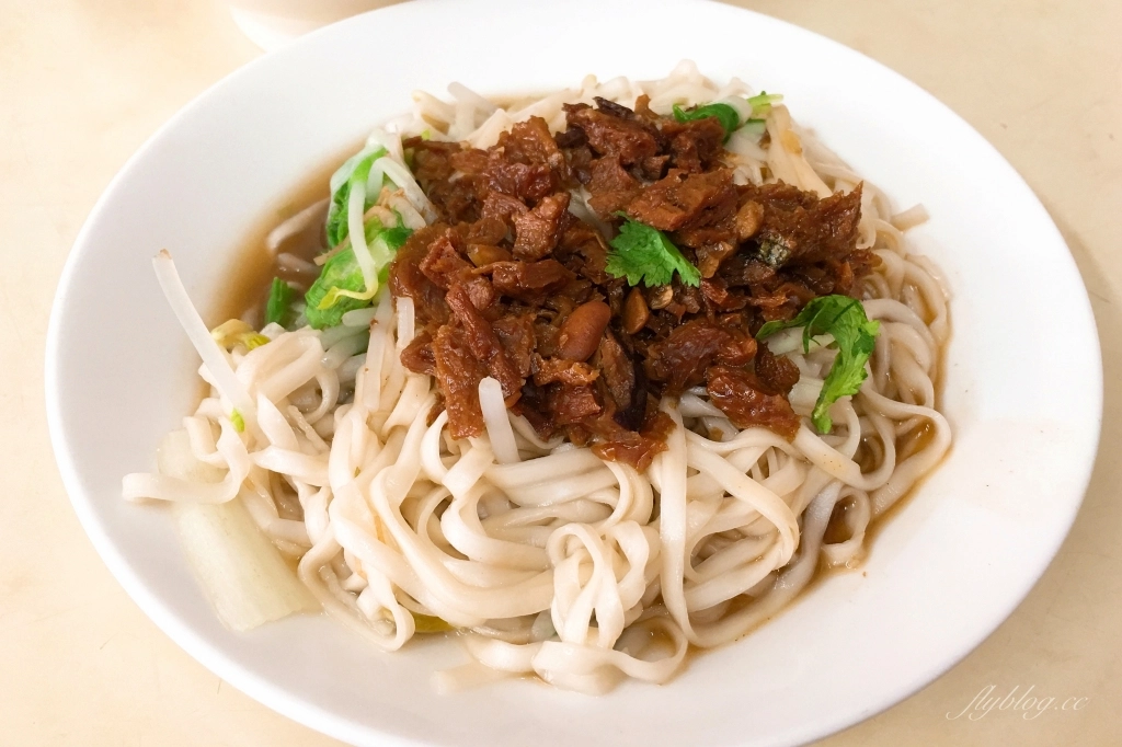 彰化田中|田中素食(新宮素食).從小吃到大的田中素食麵店,懷念中的銅版美食 @飛天璇的口袋 彰化田中|田中素食(新宮素食).從小吃到大的田中素食麵店,懷念中的銅版美食 @飛天璇的口袋