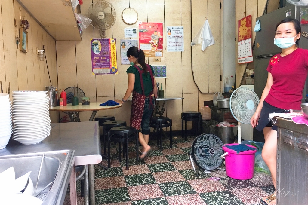 彰化田中|田中素食(新宮素食).從小吃到大的田中素食麵店,懷念中的銅版美食 @飛天璇的口袋 彰化田中|田中素食(新宮素食).從小吃到大的田中素食麵店,懷念中的銅版美食 @飛天璇的口袋