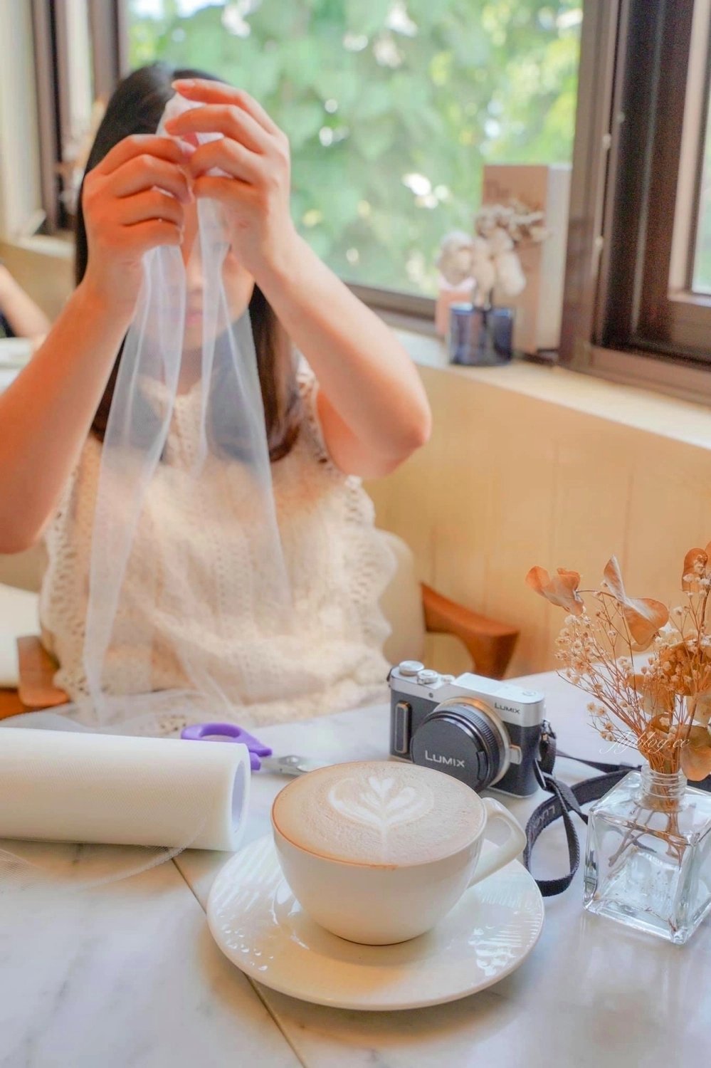 台中西區｜貝爵妮法式點心坊．精明商圈優質甜點店，舒芙蕾和厚鬆餅都好吃 @飛天璇的口袋