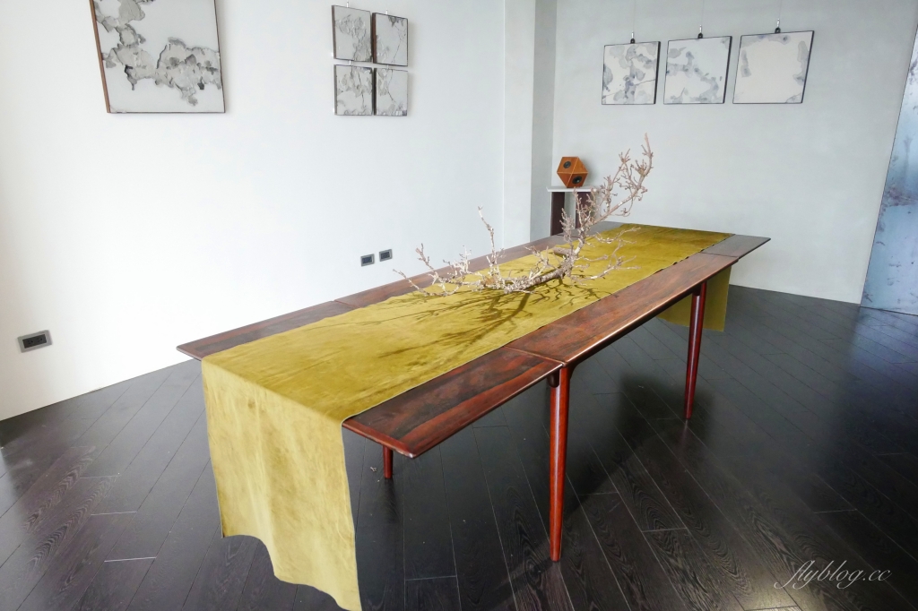 木更咖啡 Mugeneration｜老宅改建「木更咖啡」，漂亮的清水模建築 @飛天璇的口袋