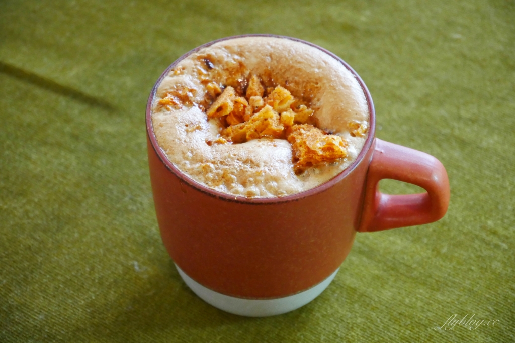 木更咖啡 Mugeneration｜老宅改建「木更咖啡」，漂亮的清水模建築 @飛天璇的口袋