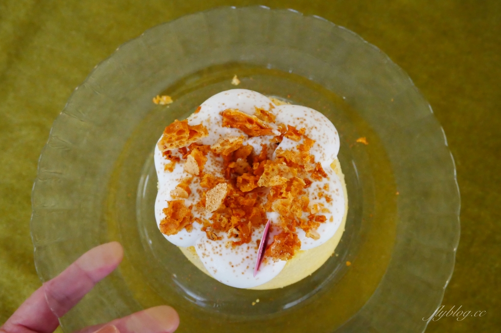 木更咖啡 Mugeneration｜老宅改建「木更咖啡」，漂亮的清水模建築 @飛天璇的口袋