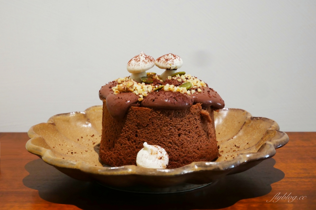 木更咖啡 Mugeneration｜老宅改建「木更咖啡」，漂亮的清水模建築 @飛天璇的口袋