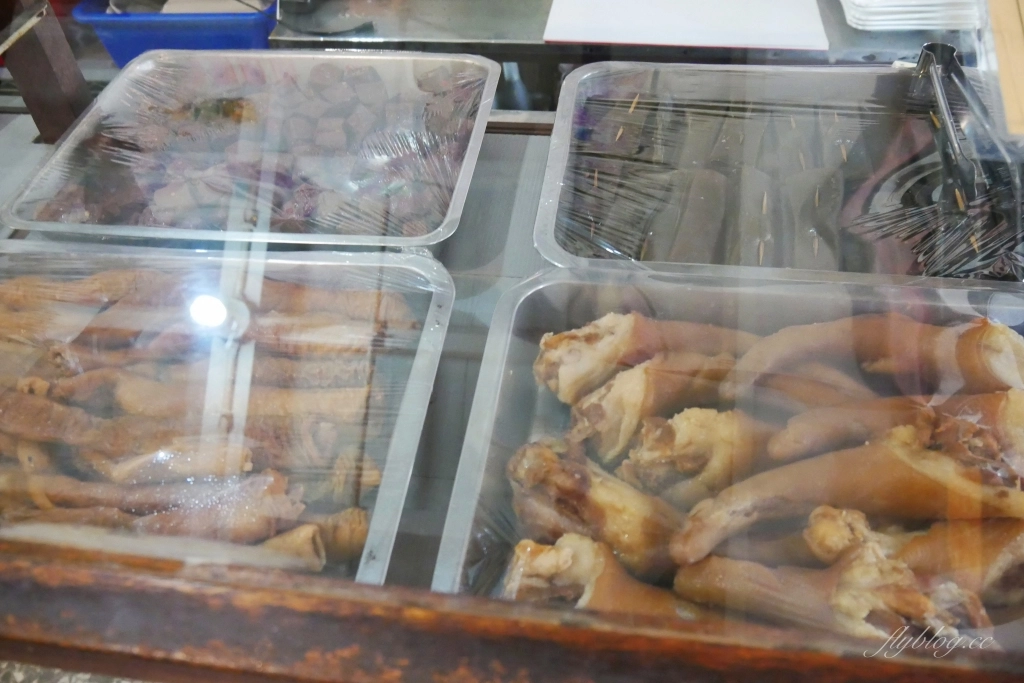 聞香下馬｜食尚玩家報導中了化骨綿掌的燜雞，苗栗苑裡必吃美食推薦 @飛天璇的口袋