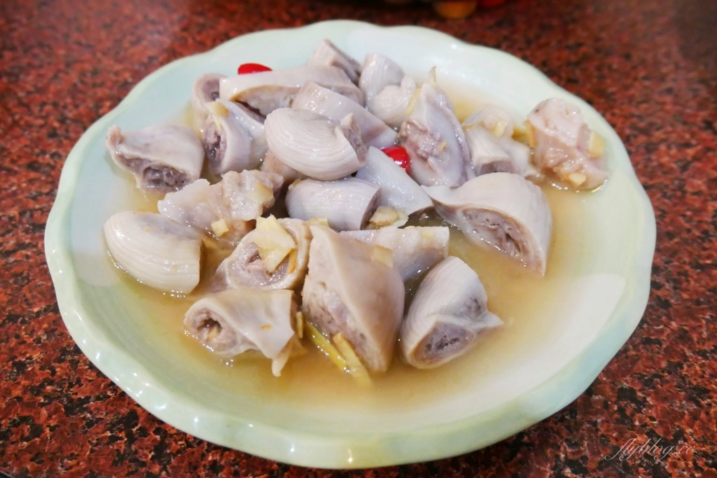 聞香下馬｜食尚玩家報導中了化骨綿掌的燜雞，苗栗苑裡必吃美食推薦 @飛天璇的口袋
