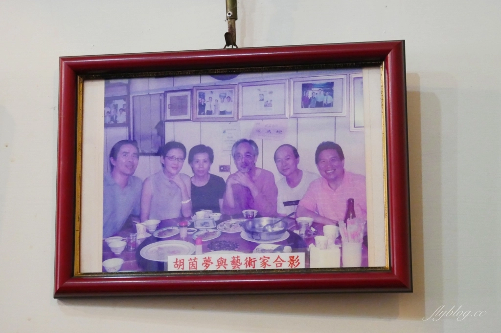 聞香下馬｜食尚玩家報導中了化骨綿掌的燜雞，苗栗苑裡必吃美食推薦 @飛天璇的口袋