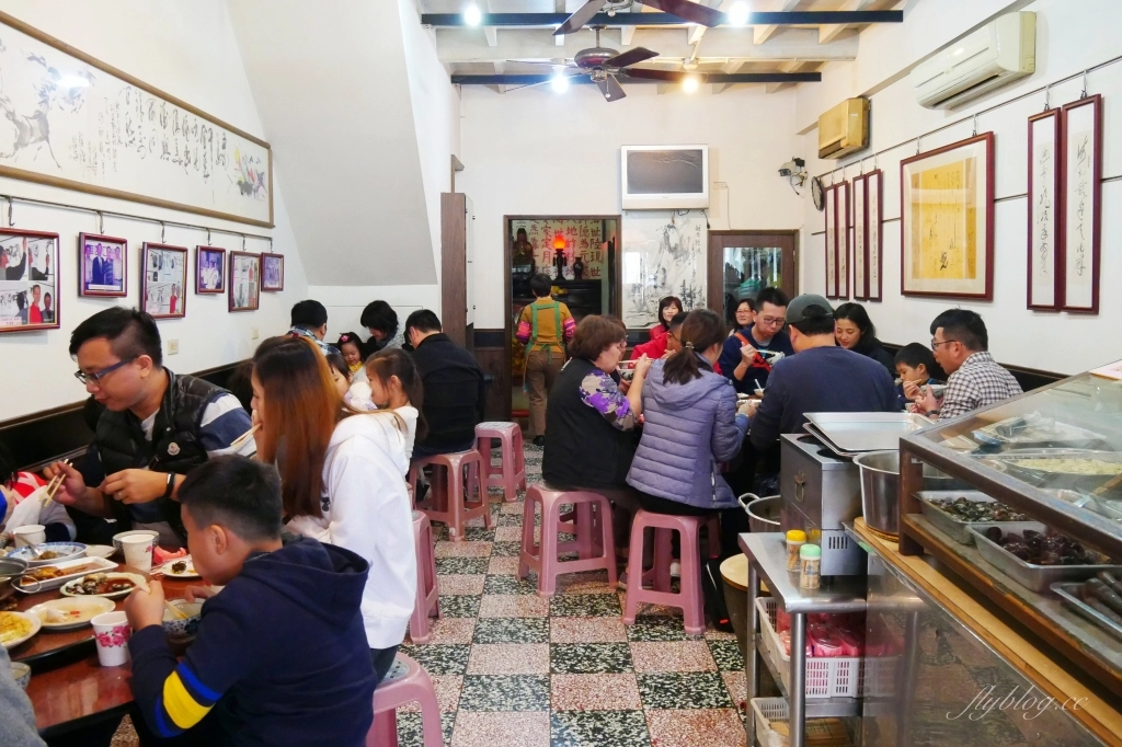 聞香下馬｜食尚玩家報導中了化骨綿掌的燜雞，苗栗苑裡必吃美食推薦 @飛天璇的口袋