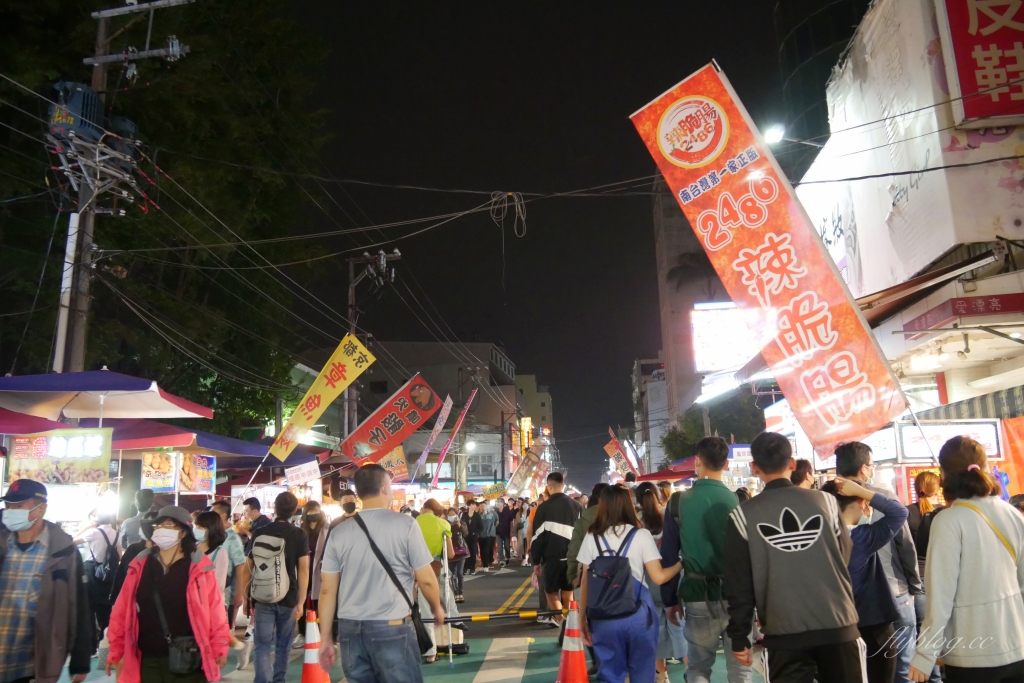 嘉義西區｜大俠香腸：文化夜市美食新選擇~大俠酒香腸堡x酒香燒雞翅x地瓜酒香腸 @飛天璇的口袋