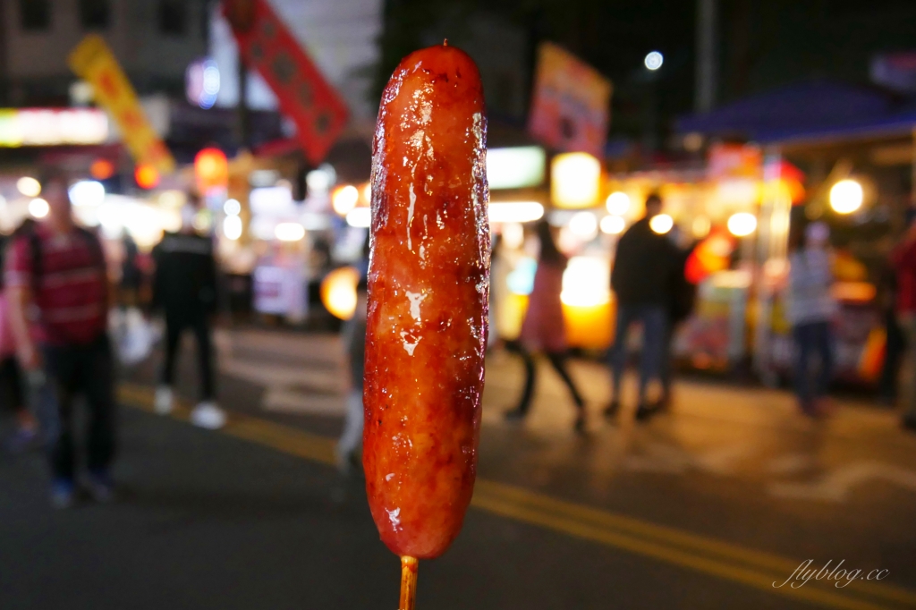 嘉義西區｜大俠香腸：文化夜市美食新選擇~大俠酒香腸堡x酒香燒雞翅x地瓜酒香腸 @飛天璇的口袋
