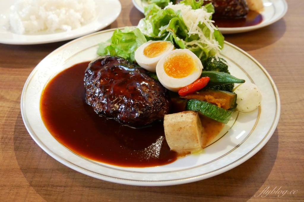 【台中南屯】無米藏和洋食：一個禮拜只賣四天，黎明新村超人氣美食 @飛天璇的口袋
