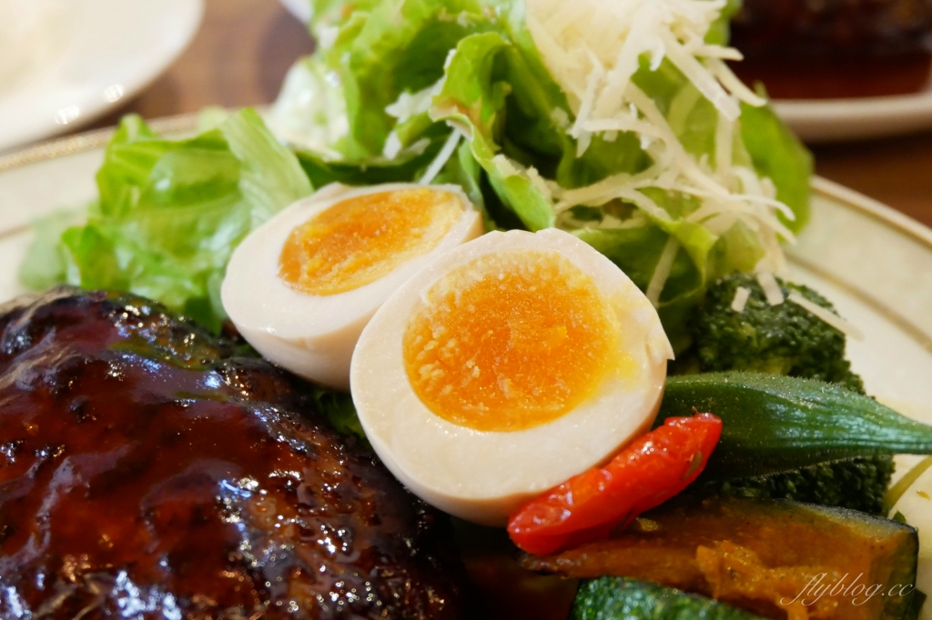 【台中南屯】無米藏和洋食：一個禮拜只賣四天，黎明新村超人氣美食 @飛天璇的口袋