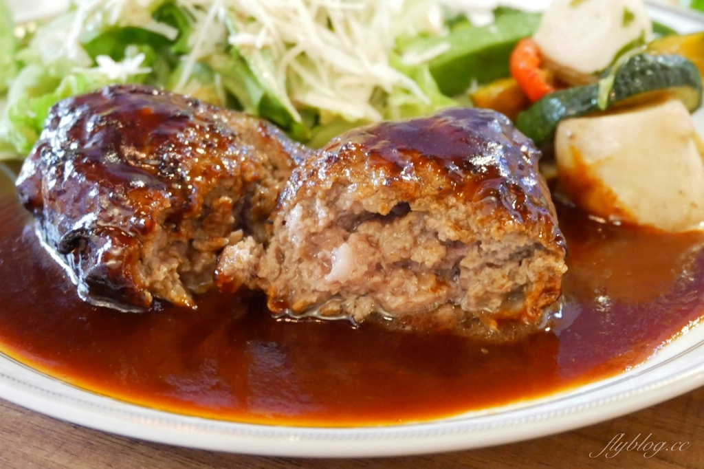 【台中南屯】無米藏和洋食：一個禮拜只賣四天，黎明新村超人氣美食 @飛天璇的口袋