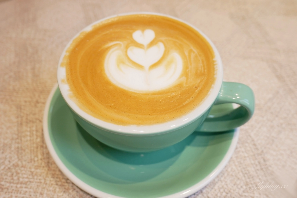 台中北區｜SHAMON法式甜點．太原綠園道旁的甜點店，環境好甜點有水準 @飛天璇的口袋