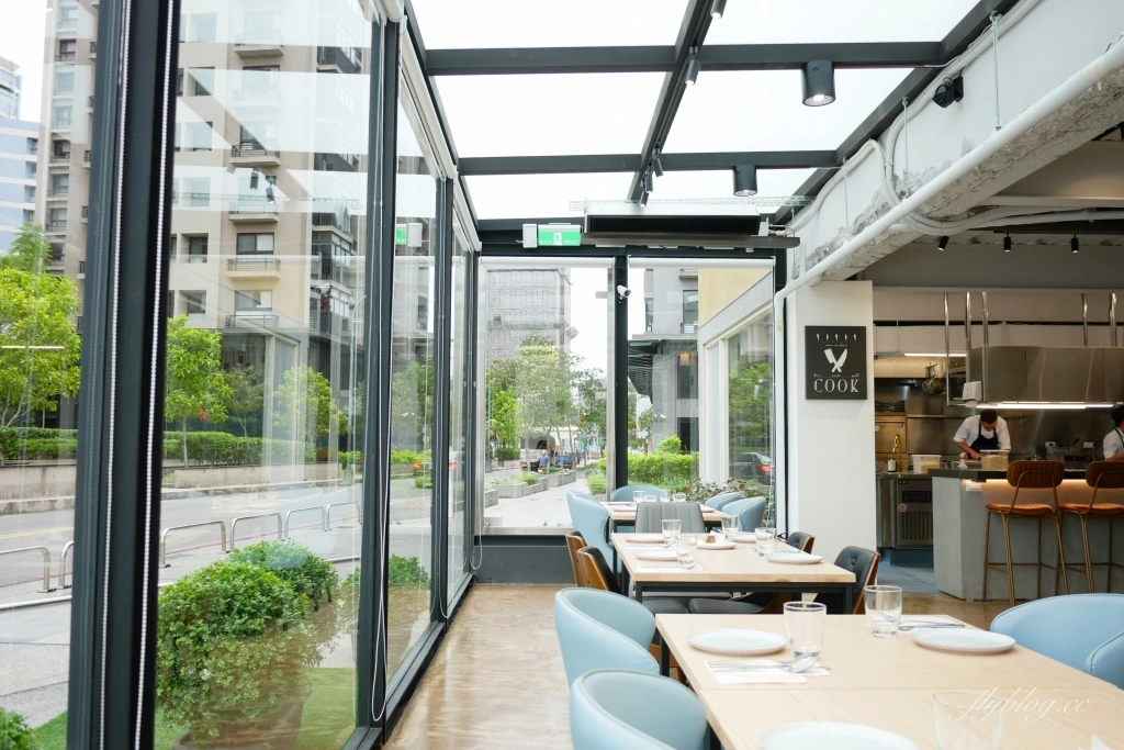 台中北屯｜燚條柴．迷路小章魚主廚最新力作，北屯浪漫玻璃屋餐廳 @飛天璇的口袋