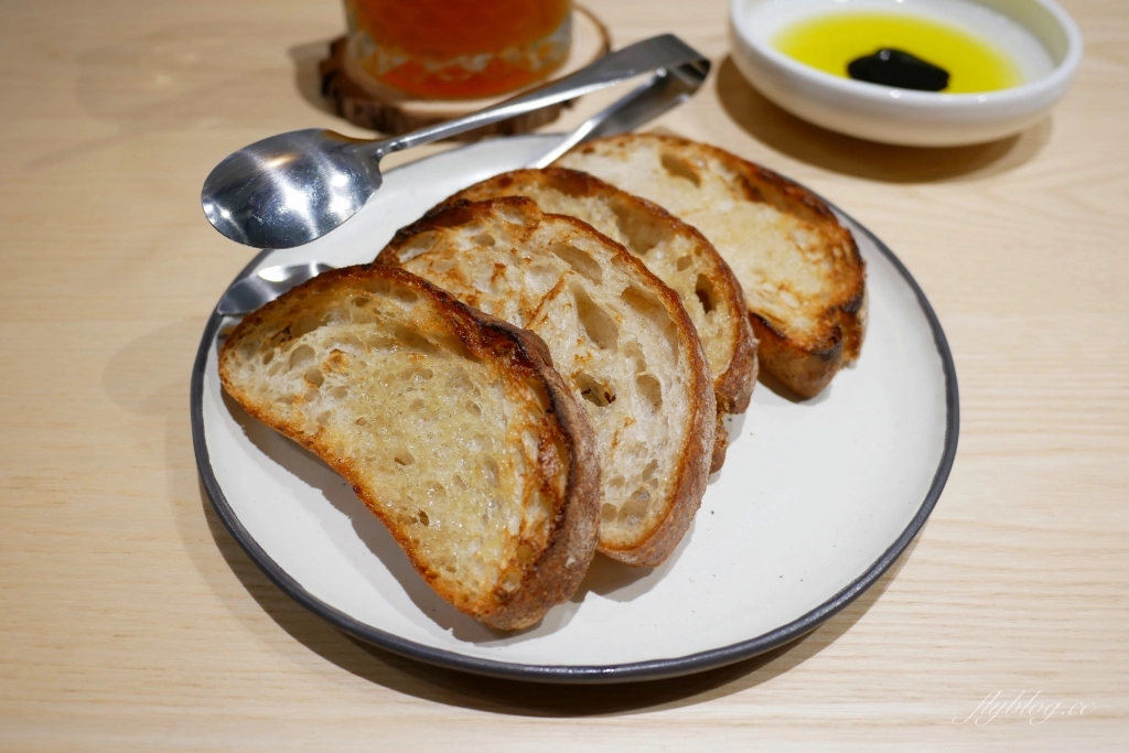 台中北屯｜燚條柴．迷路小章魚主廚最新力作，北屯浪漫玻璃屋餐廳 @飛天璇的口袋