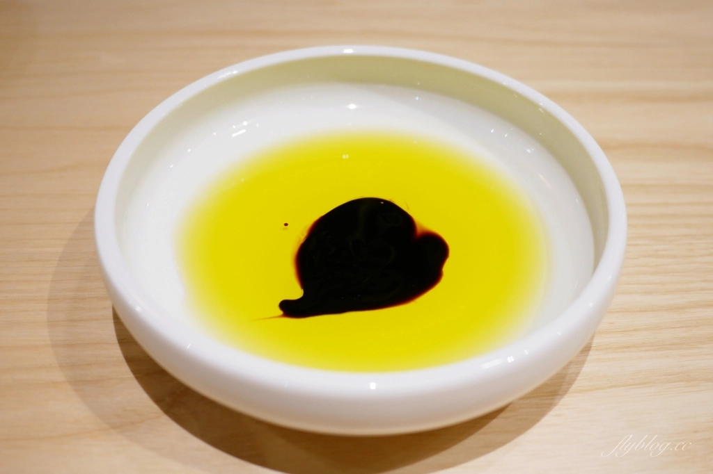 台中北屯｜燚條柴．迷路小章魚主廚最新力作，北屯浪漫玻璃屋餐廳 @飛天璇的口袋