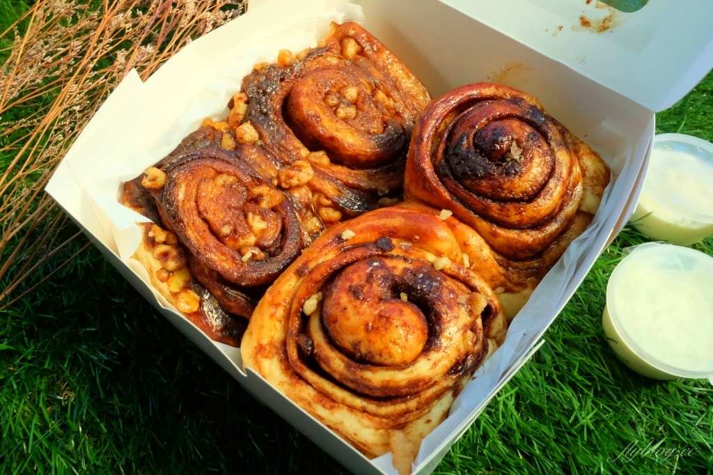 桂鬆鬆肉桂捲｜濃郁軟Q的肉桂捲，一次品嚐兩種美味 @飛天璇的口袋