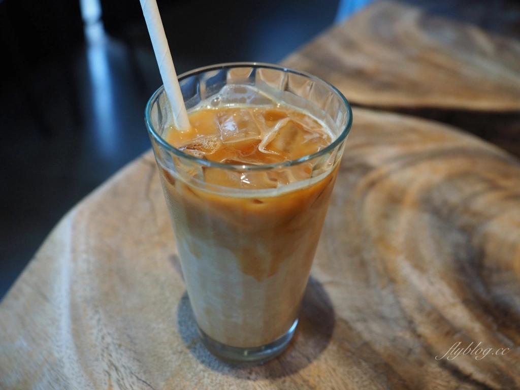 台中南屯｜多爾法式烘焙．台中七期漂亮有質感的麵包店，早午餐和肉桂捲都推薦 @飛天璇的口袋