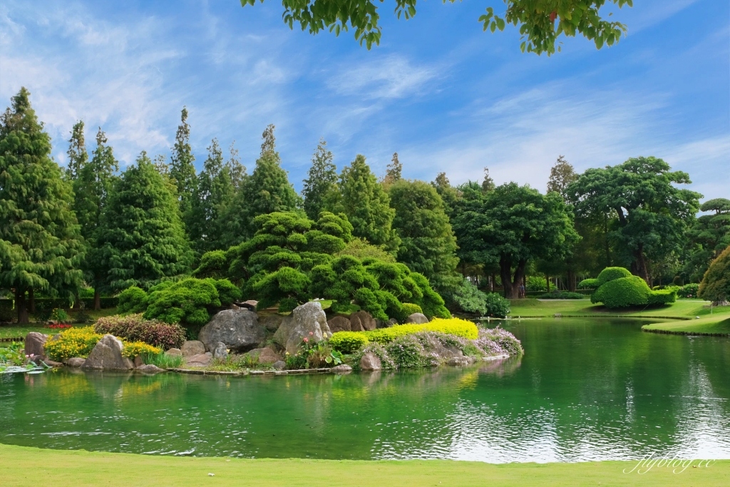 成美文化園｜占地3.5公頃成美文化園！台版兼六園、平地嘉明湖、落羽松大道 、百年三合院古厝 @飛天璇的口袋