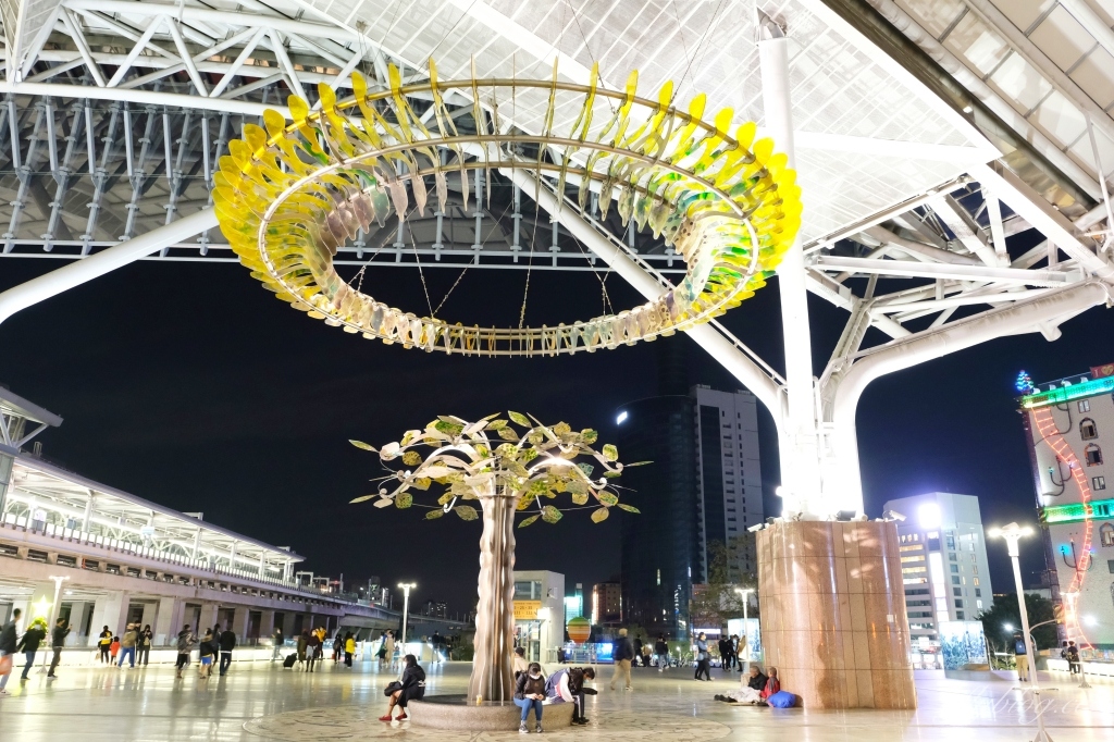 【台中中區】台中車站：鐵鹿大街12/6開幕！聖誕樹裝罝上場 X 鐵道躲貓貓 X 開幕各項優惠 @飛天璇的口袋