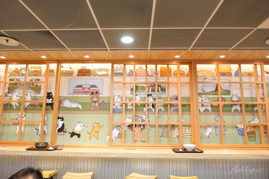 【台中中區】台中車站：鐵鹿大街12/6開幕！聖誕樹裝罝上場 X 鐵道躲貓貓 X 開幕各項優惠 @飛天璇的口袋