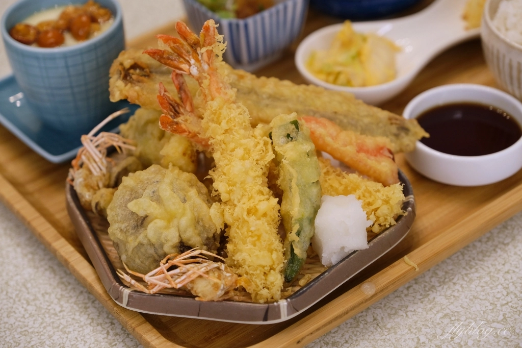 台中東區｜東區美食景點懶人包，復古與創新的一日遊行程 @飛天璇的口袋