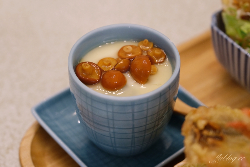 台中東區｜羽笠食事．Google 4.4顆星的好評，充滿日本酒場氛圍的日本料理店 @飛天璇的口袋