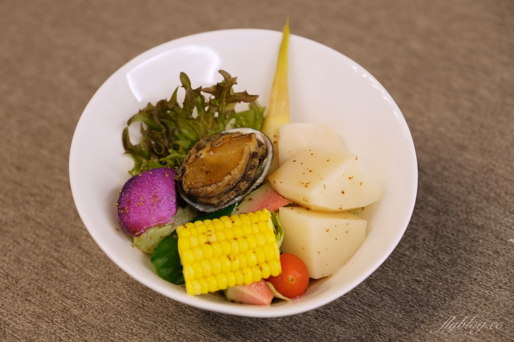 台中東區｜羽笠食事．Google 4.4顆星的好評，充滿日本酒場氛圍的日本料理店 @飛天璇的口袋