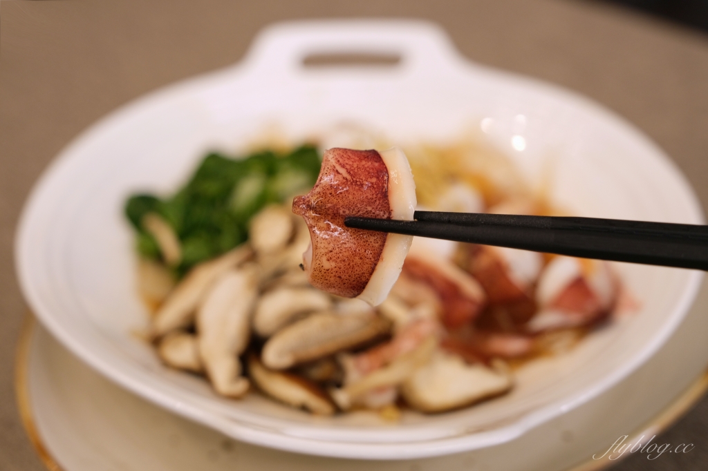 台中東區｜羽笠食事．Google 4.4顆星的好評，充滿日本酒場氛圍的日本料理店 @飛天璇的口袋