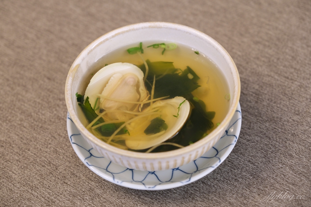 台中東區｜羽笠食事．Google 4.4顆星的好評，充滿日本酒場氛圍的日本料理店 @飛天璇的口袋