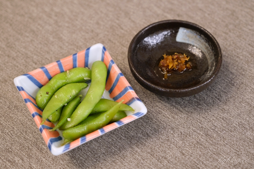 台中東區｜羽笠食事．Google 4.4顆星的好評，充滿日本酒場氛圍的日本料理店 @飛天璇的口袋