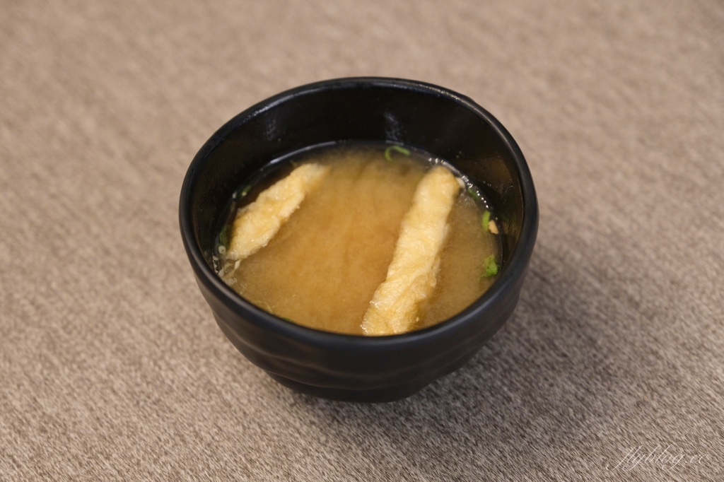 台中東區｜羽笠食事．Google 4.4顆星的好評，充滿日本酒場氛圍的日本料理店 @飛天璇的口袋