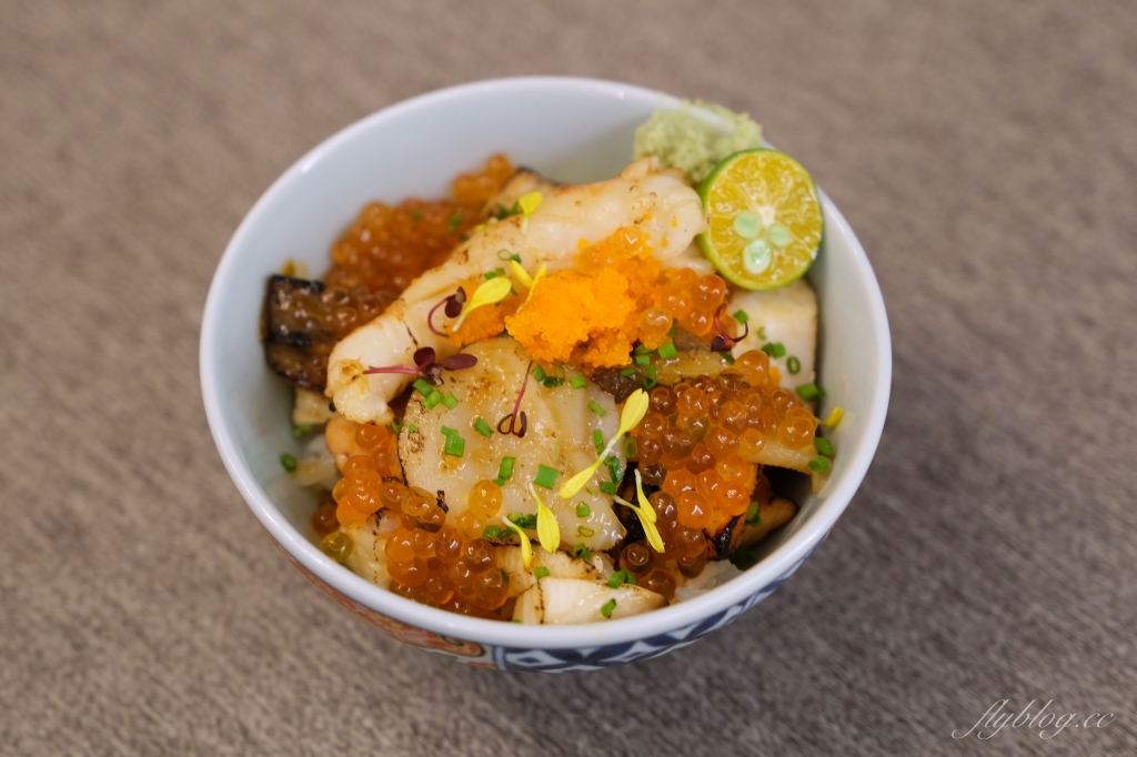 台中東區｜羽笠食事．Google 4.4顆星的好評，充滿日本酒場氛圍的日本料理店 @飛天璇的口袋