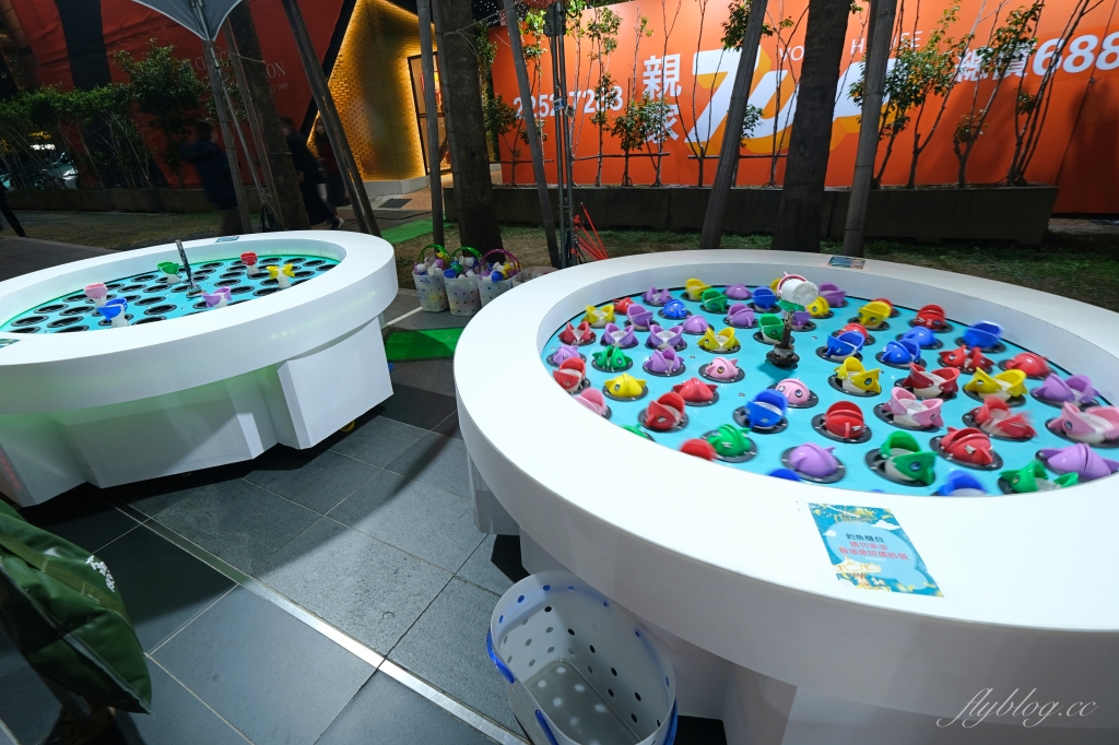 【台中西屯】北歐夢奇境聖誕樂園~2020台中大遠百聖誕節裝置，5大遊樂設施喚起童心 @飛天璇的口袋