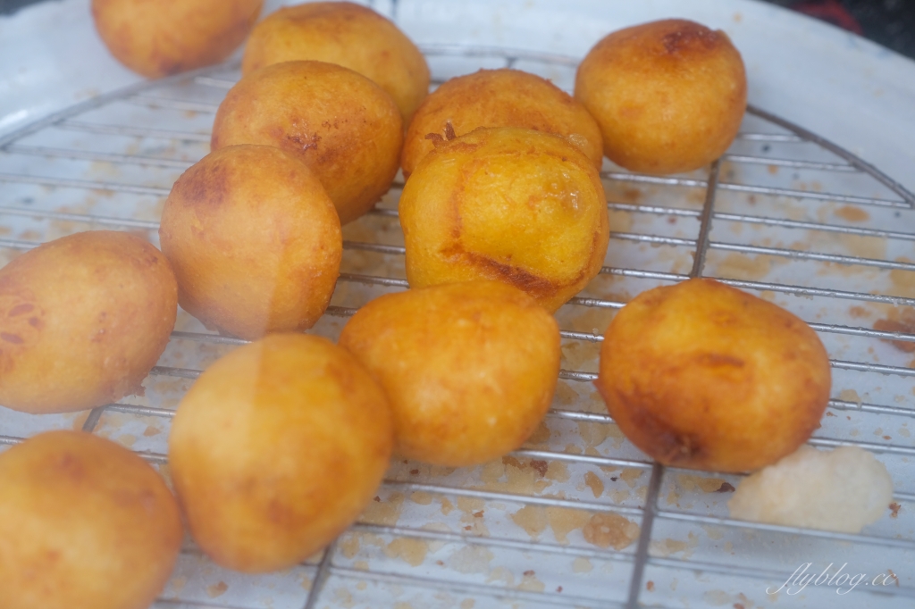 林家白糖粿｜台南國華街60年白糖粿，蕃薯椪和芋頭餅也好吃 @飛天璇的口袋