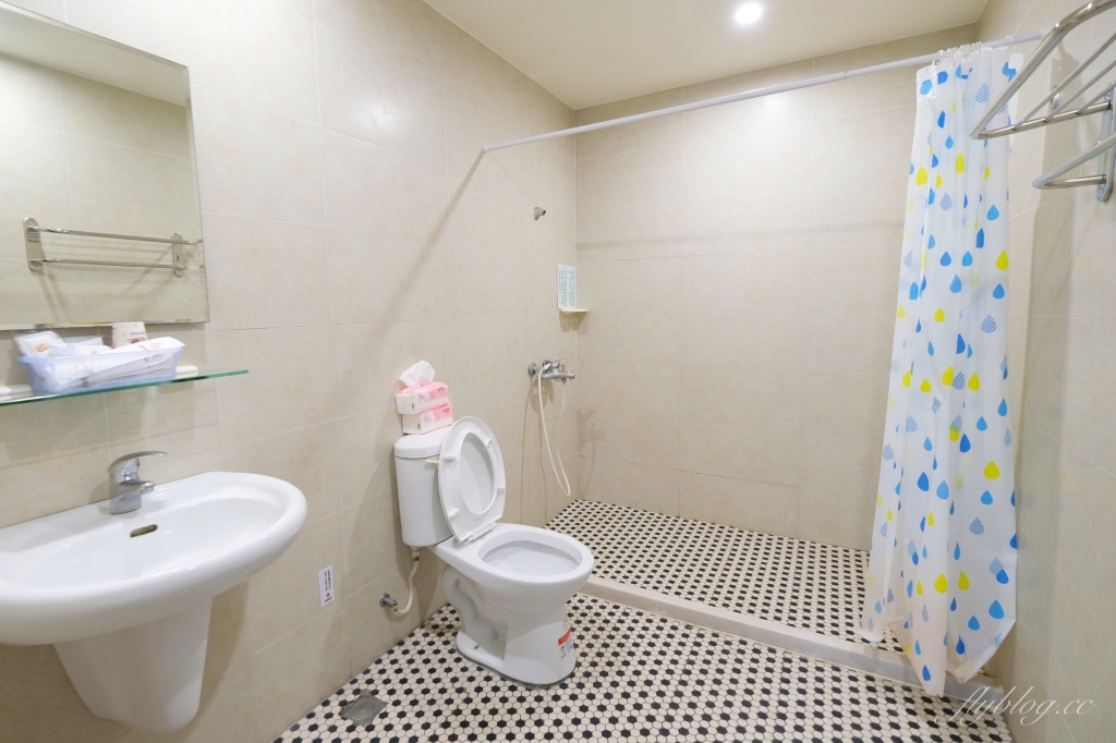 黃色風箏 Yellow Kite｜台南親子民宿推薦，溜滑梯主題套房，還有特約停車場 @飛天璇的口袋