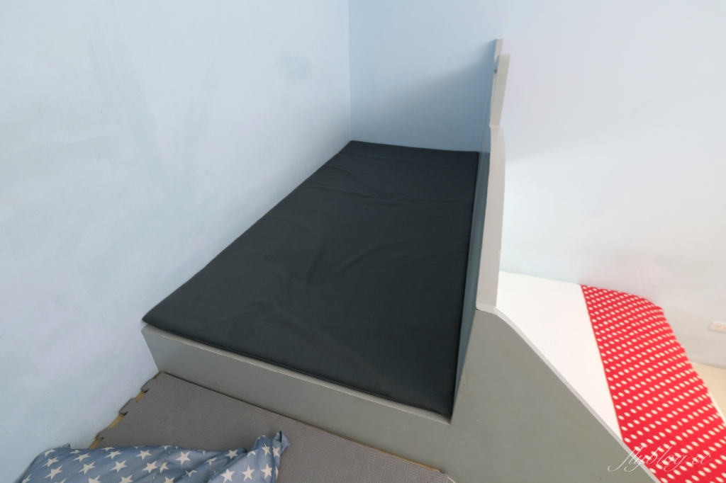 黃色風箏 Yellow Kite｜台南親子民宿推薦，溜滑梯主題套房，還有特約停車場 @飛天璇的口袋