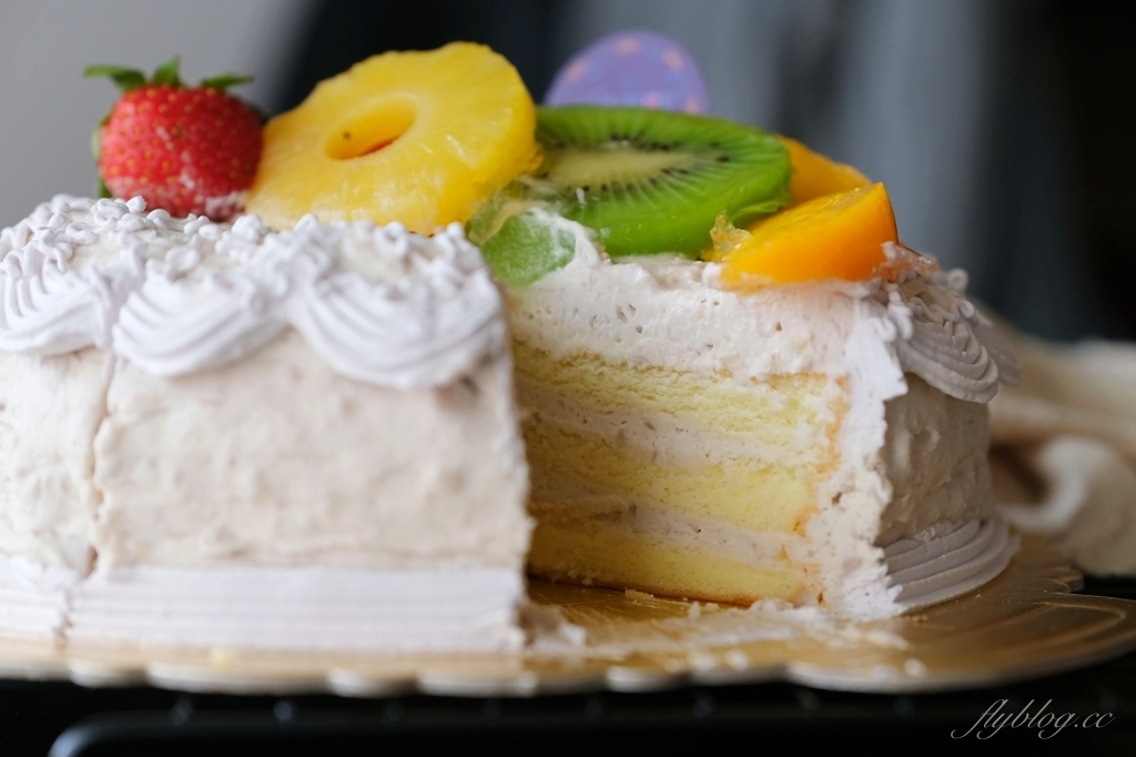 寶才芋泥蛋糕｜純芋頭蛋糕創始店，生日蛋糕滿滿的芋頭內餡 @飛天璇的口袋