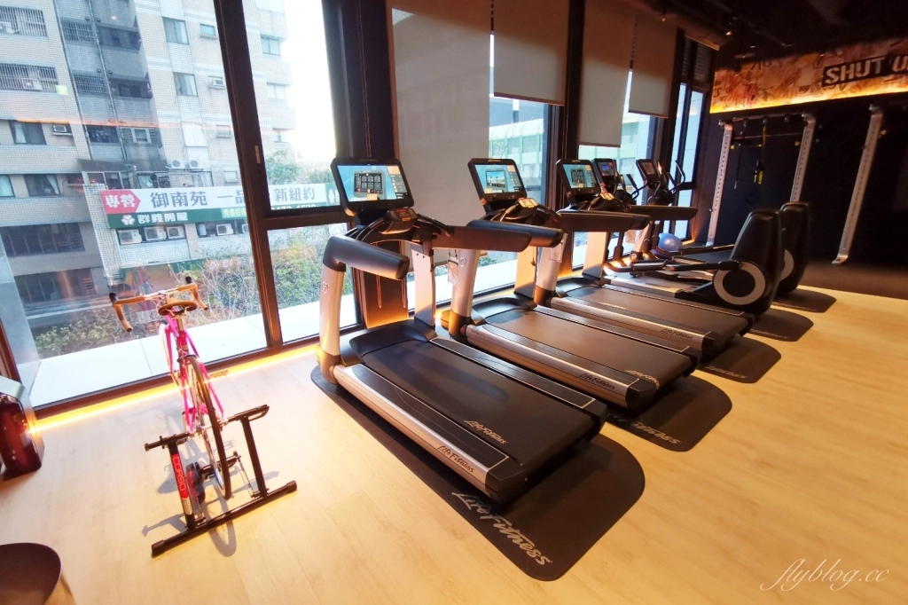 台中南屯｜MOXY豐邑酒店．萬豪集團台中最潮的設計飯店，捷運豐樂公園站步行3分鐘 @飛天璇的口袋