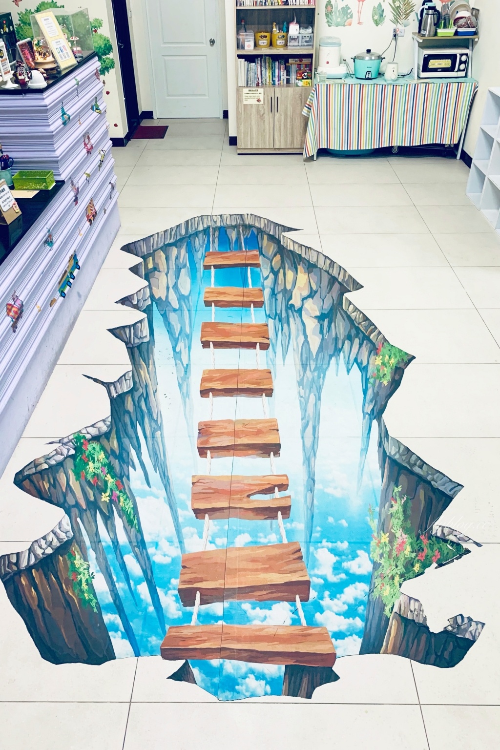 黃色風箏 Yellow Kite｜台南親子民宿推薦，溜滑梯主題套房，還有特約停車場 @飛天璇的口袋