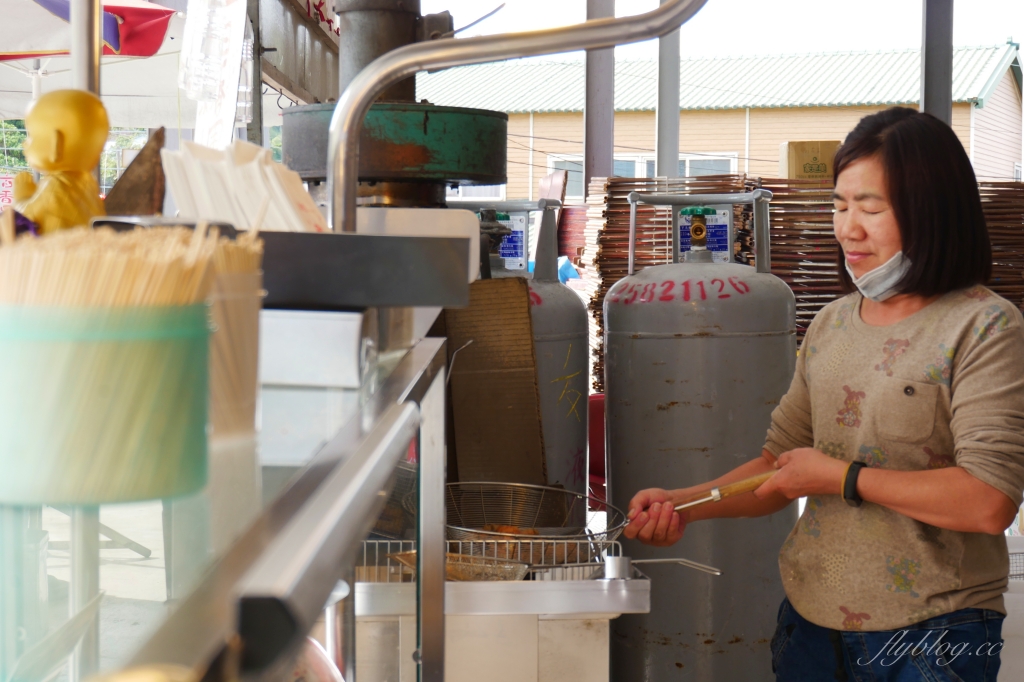 台中新社｜天下第一菇．到新社別忘了吃炸香菇，新鮮脆酥又多汁 @飛天璇的口袋