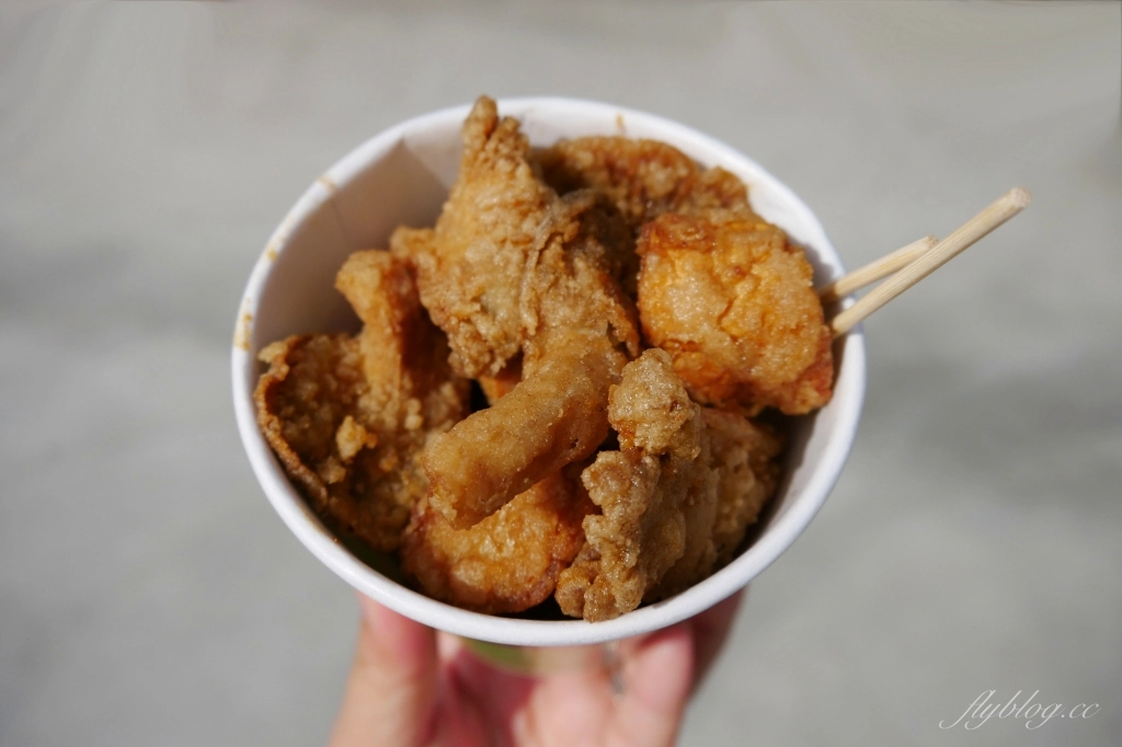 台中新社｜天下第一菇．到新社別忘了吃炸香菇，新鮮脆酥又多汁 @飛天璇的口袋