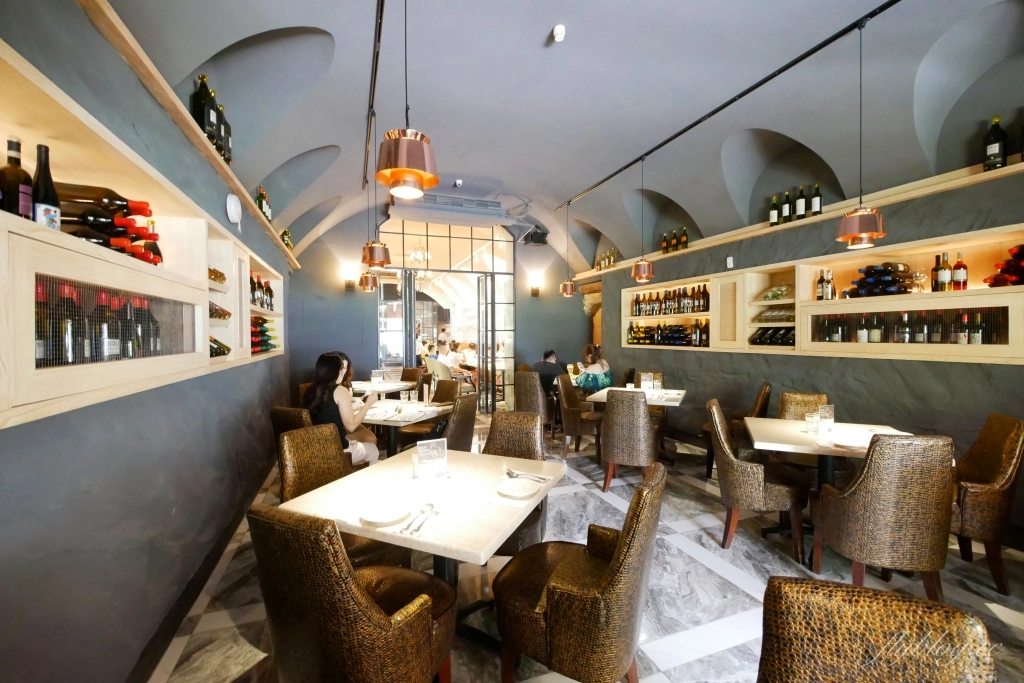 台中南屯｜Bacitali小義大利威尼斯宮．座落於龍富路的歐式花園，台中老字號義大利麵店 @飛天璇的口袋