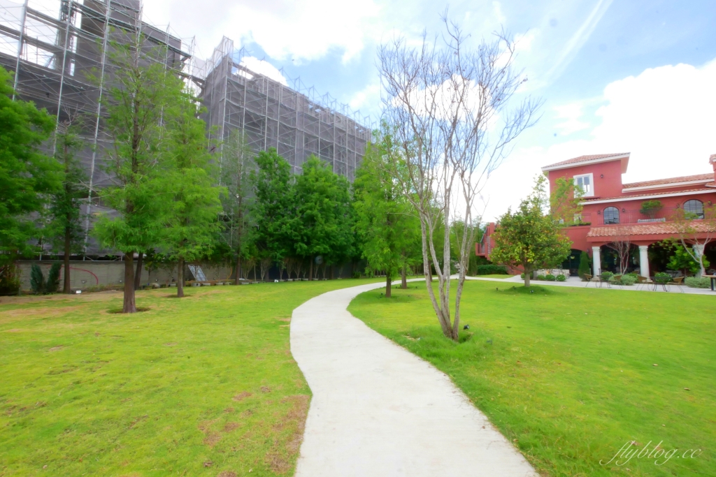 台中南屯｜Bacitali小義大利威尼斯宮．座落於龍富路的歐式花園，台中老字號義大利麵店 @飛天璇的口袋