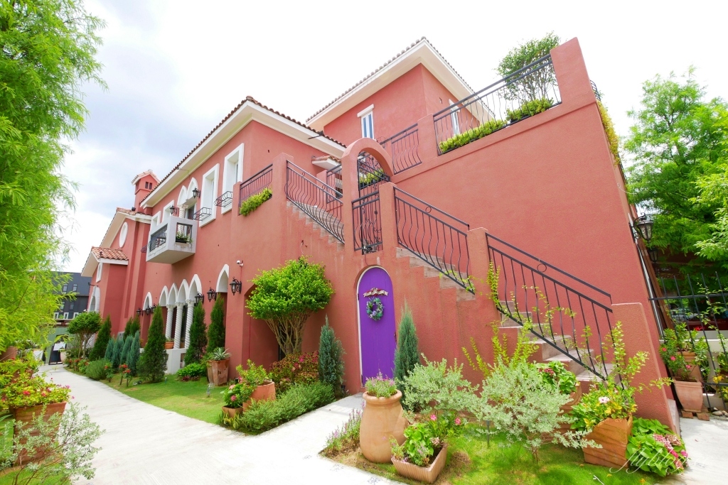 台中南屯｜Bacitali小義大利威尼斯宮．座落於龍富路的歐式花園，台中老字號義大利麵店 @飛天璇的口袋