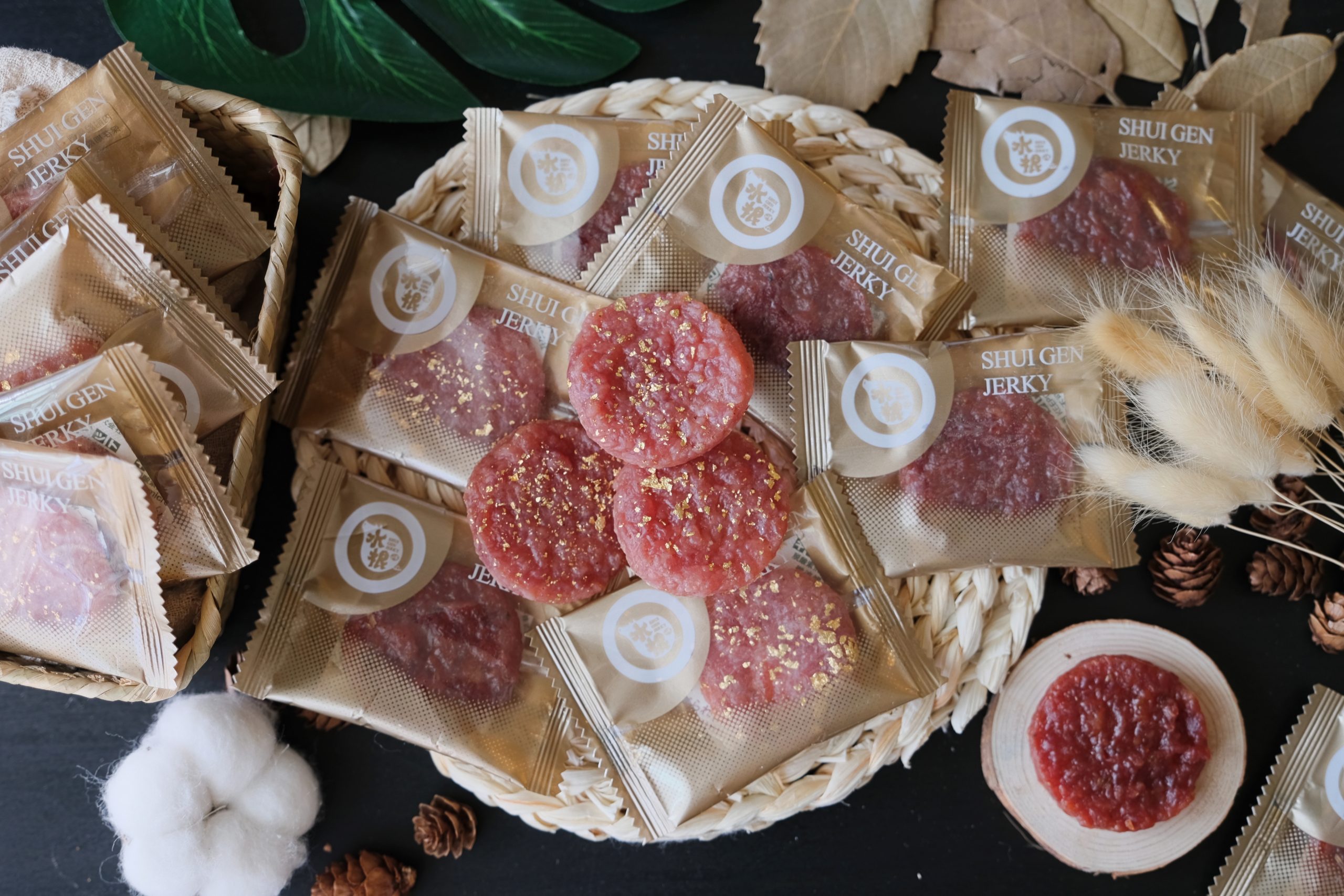 水根肉乾｜60年彰化職人手作水根肉乾老店，2021過年禮盒推出尊榮日本皇室&匈牙利皇室的頂級體驗 @飛天璇的口袋