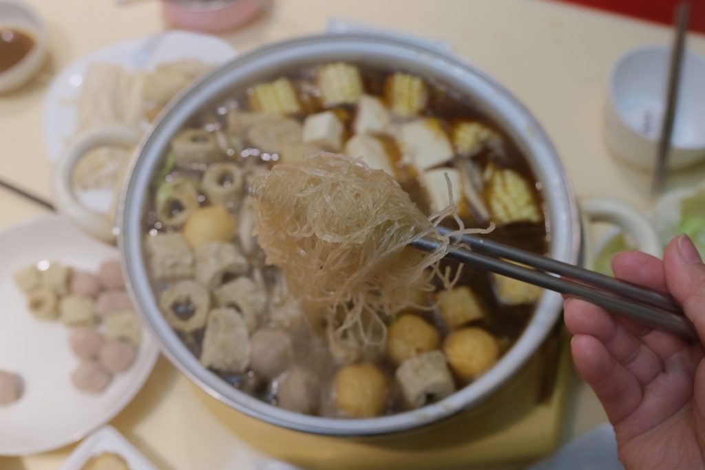 【食譜分享】龍口食品：70年老字號龍口粉絲，從小到大的好朋友，春雨坊X總舖師新上市 @飛天璇的口袋