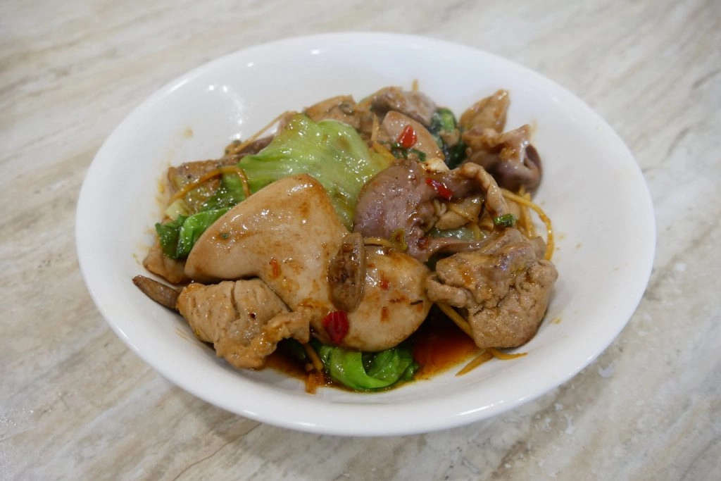 台中南屯｜羅家古早味．網友推薦好吃麻油雞，台中米其林必比登推薦 @飛天璇的口袋