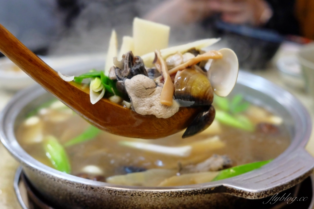 冠鴻羊雞城｜堅持使用炭火的好味道，還有古早味的魷魚螺肉蒜 @飛天璇的口袋